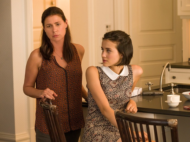 Maura Tierney, Julia Goldani Telles