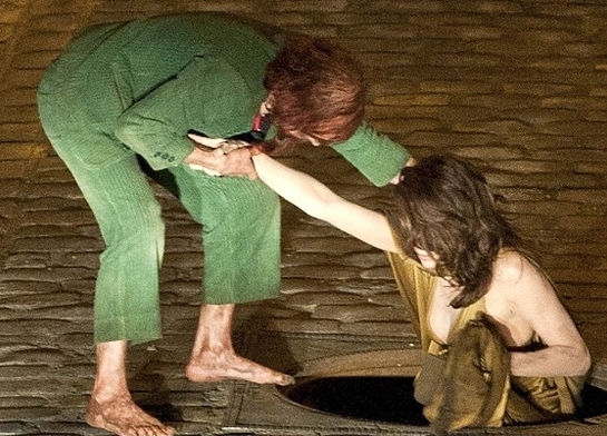 holy_motors_v_f___2012_4949
