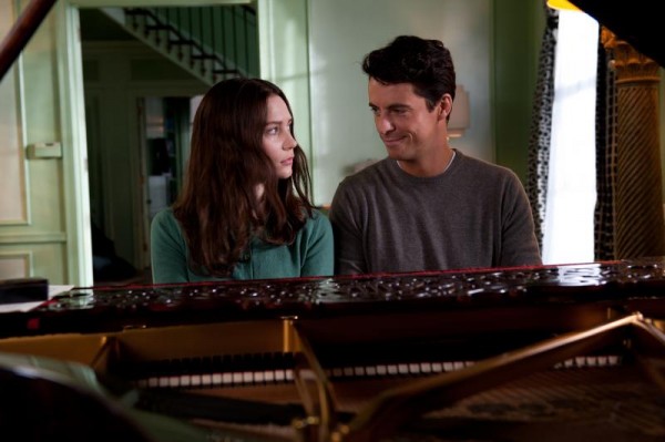 matthew-goode-mia-wasikowska-stoker-600x399