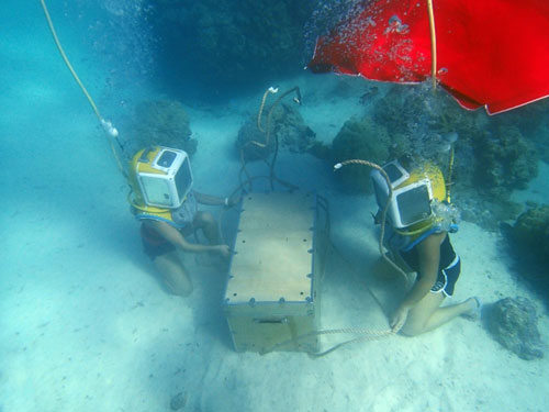 Amazing-Race-22.2-Divers