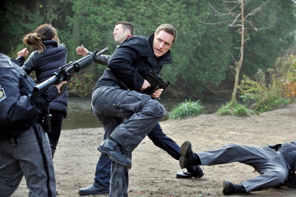 Devon Sawa in NIKITA