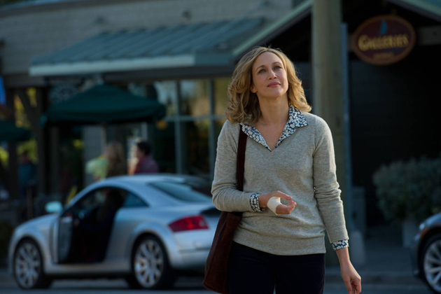 04-vera-farmiga-as-norma-bates
