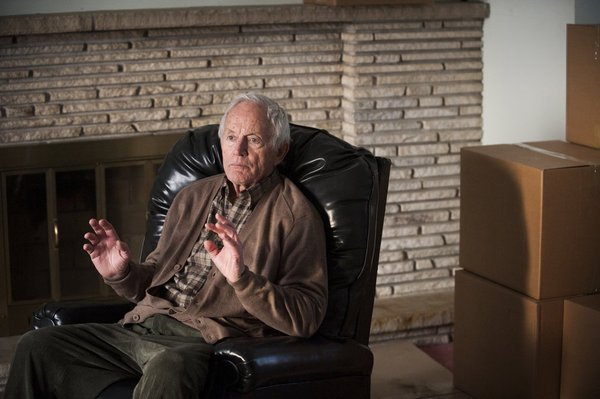 Lance-Henriksen-cameos-in-Hannibal-1x08