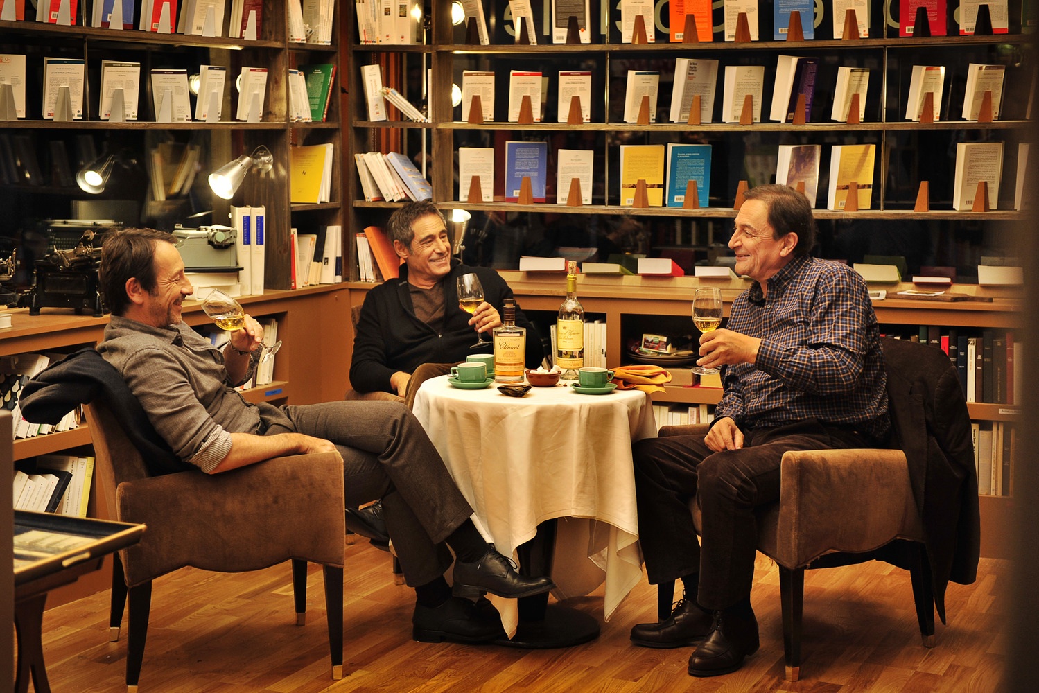 ‘Amitiés sincères’ examines lies and their repercussions