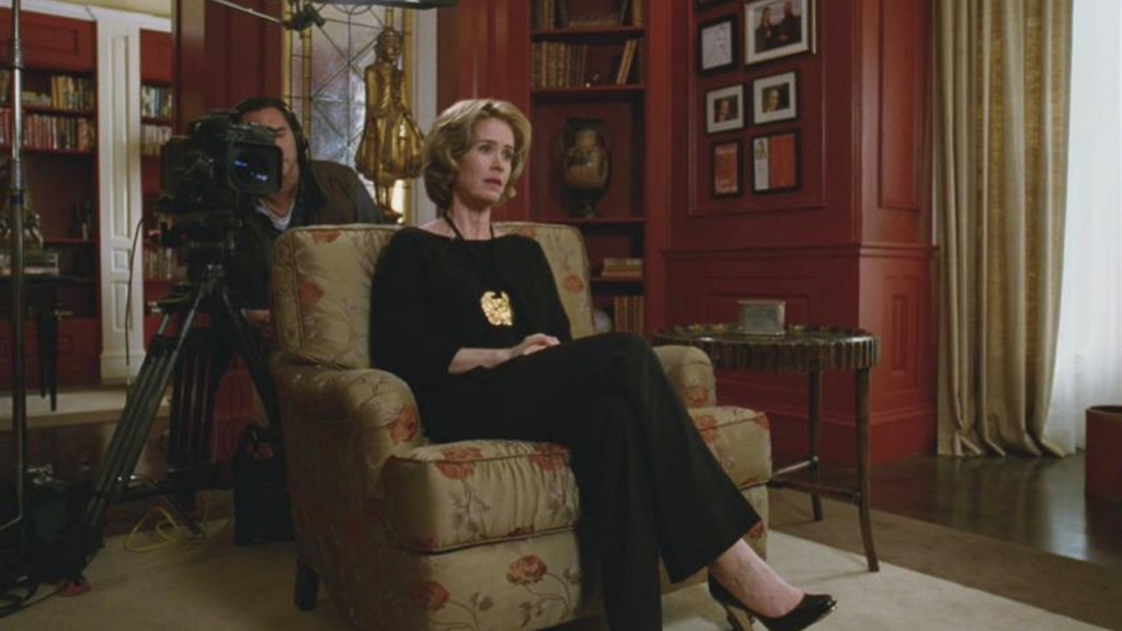 Lana-Sarah-Paulson-in-her-sit-down-tell-all-interview-in-Madness-Ends
