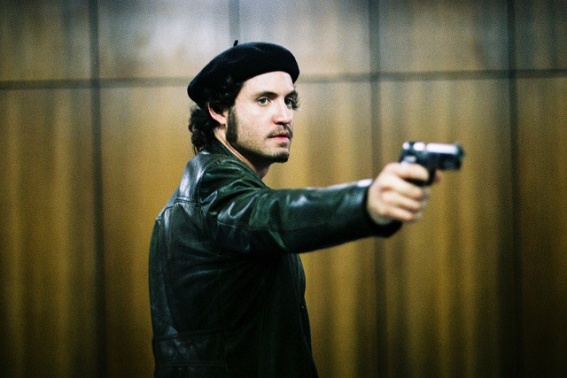 Edgar Ramirez in Carlos