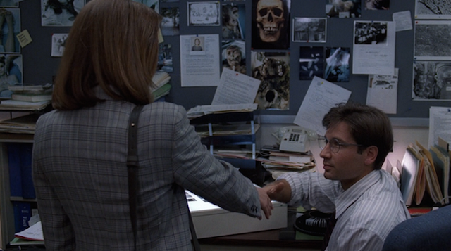 The X-Files S01E01