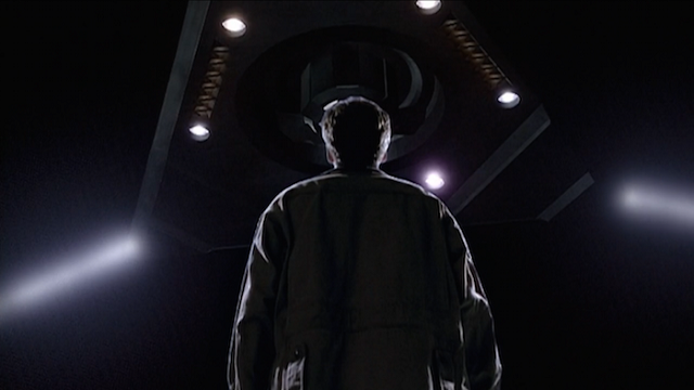 The X-Files S01E02