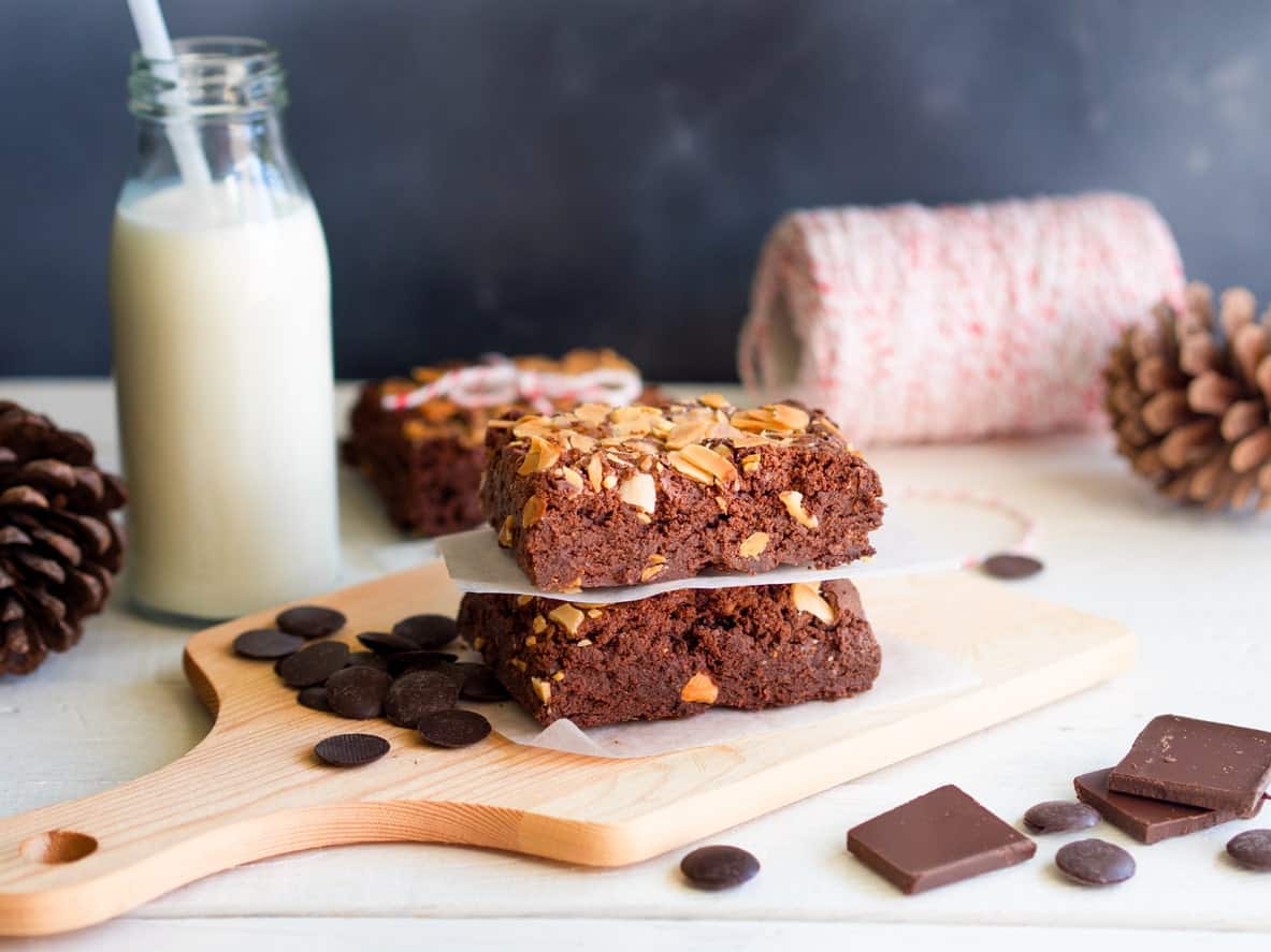Candy Bar Brownies with chocolate chips