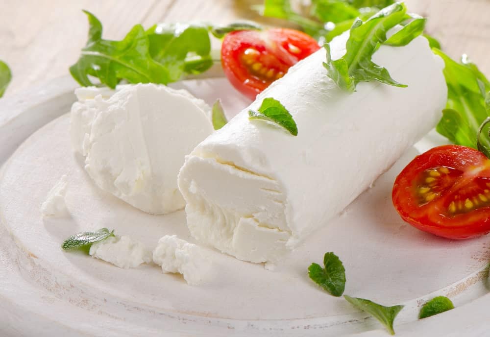 Cheese with tomatoes and salad