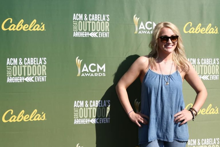Jamie Lynn Spears attended the ACM & Cabela's Great Outdoor Archery Event during the 50th Academy Of Country Music Awards at the Texas Rangers Youth Ballpark on April 18, 2015.