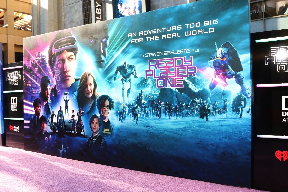 A photo of Ready Player One poster.