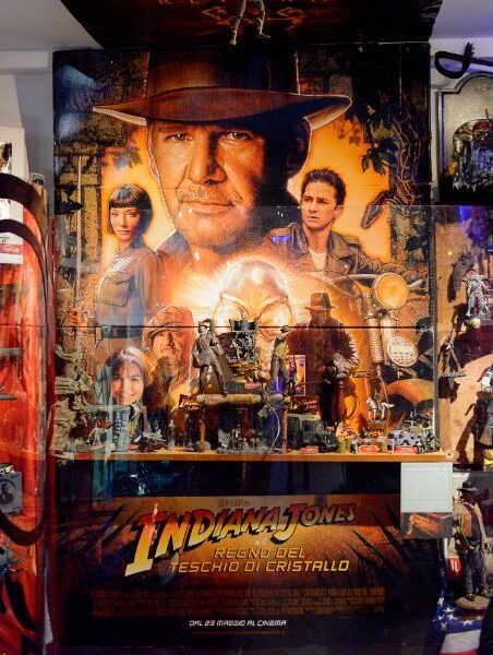 A poster od indiana jones.